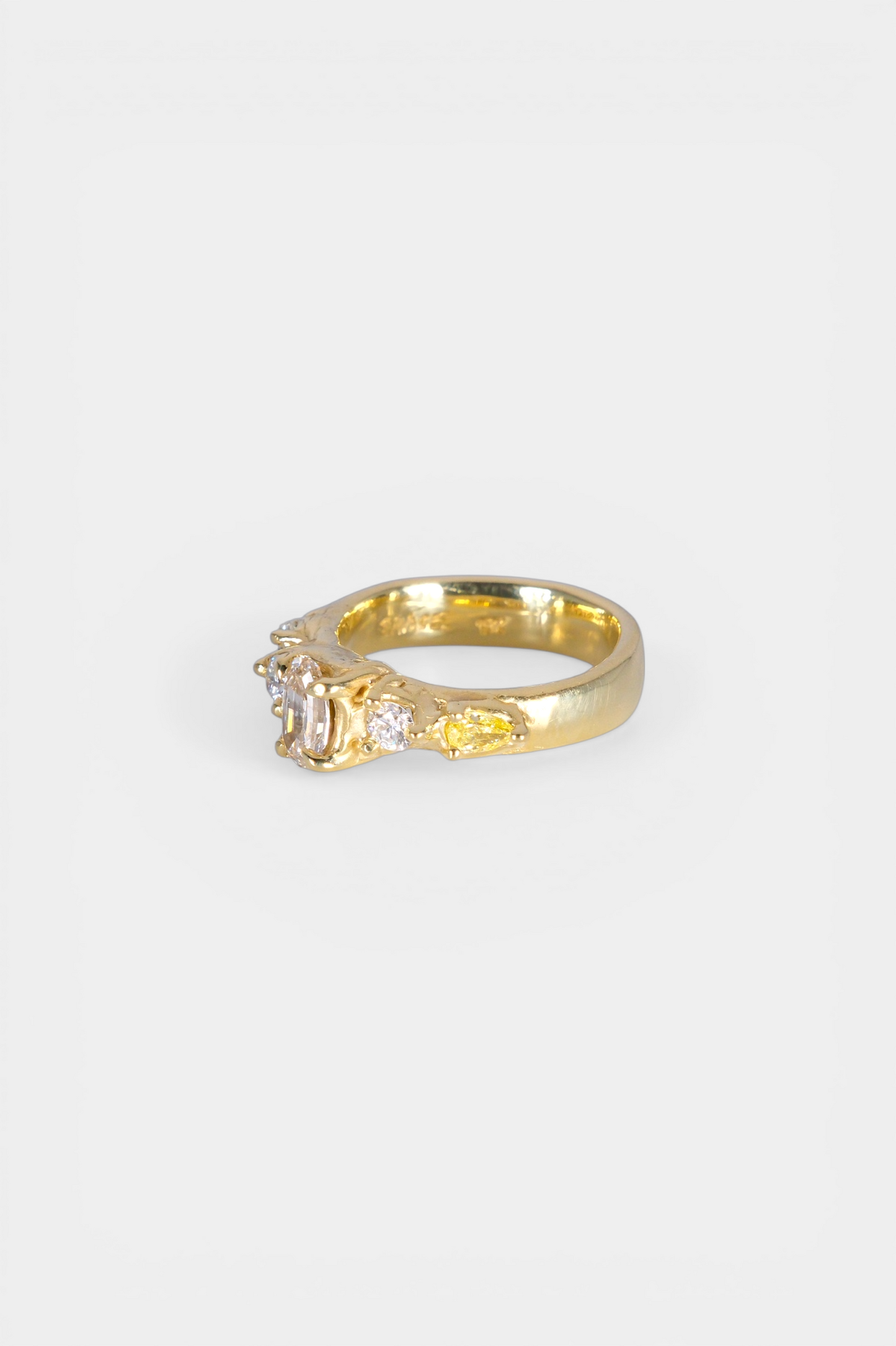 Clarté Ring