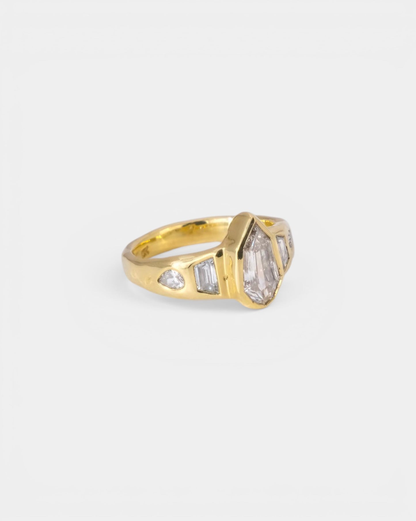 Queen o'Diamonds Ring