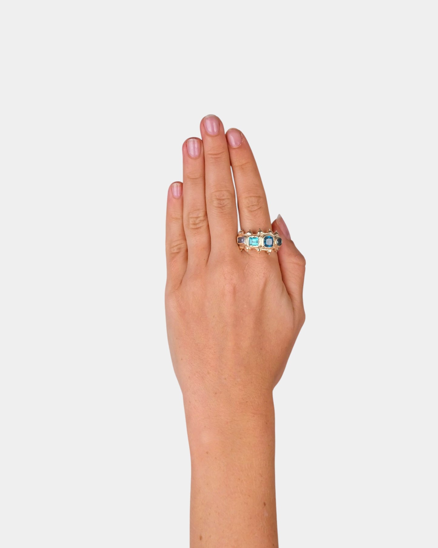 Hide-Out Ring