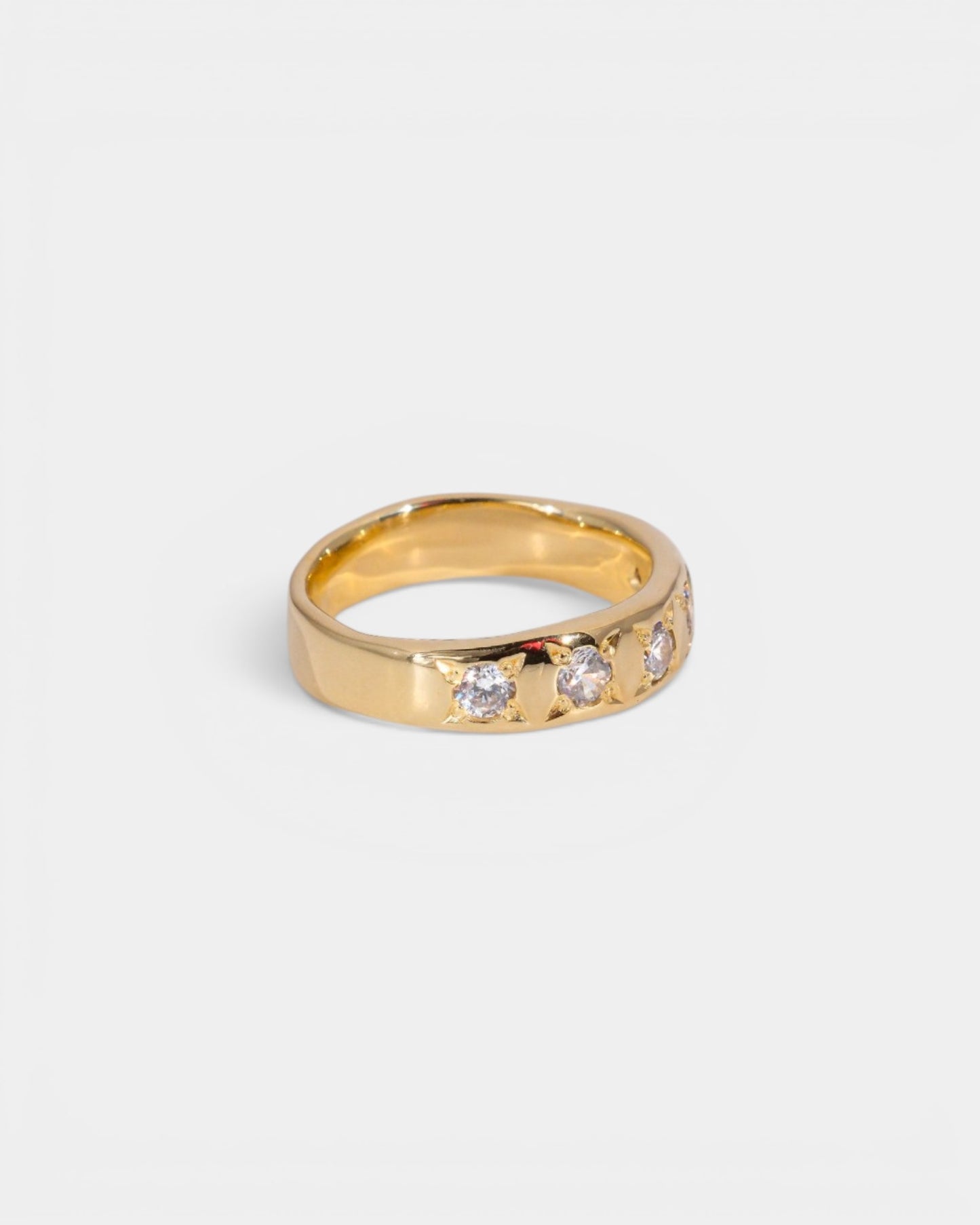 Aisle-land Getaway Ring