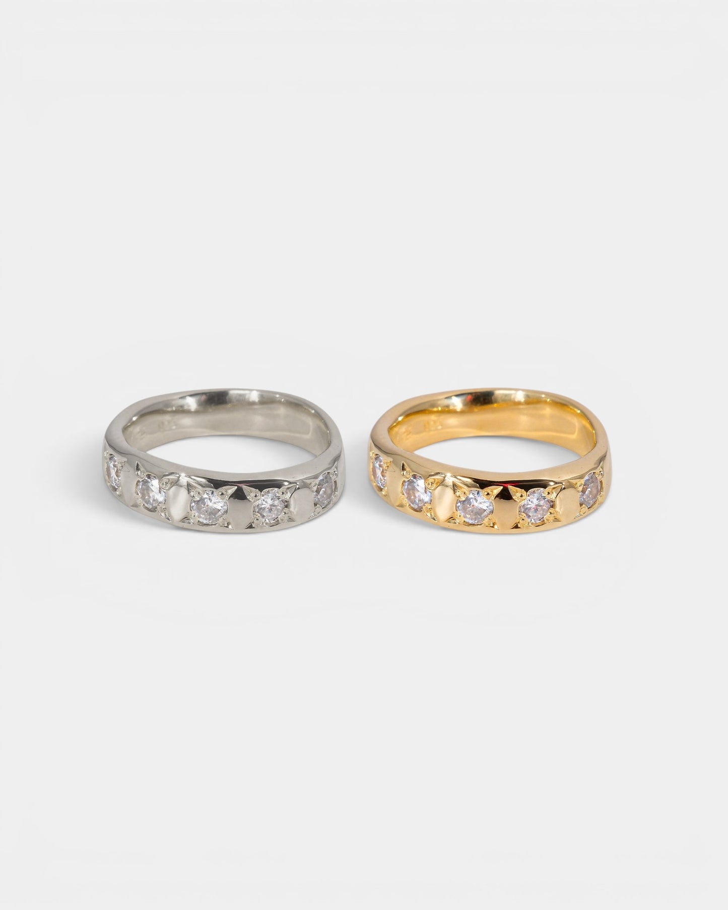 Aisle-land Getaway Ring
