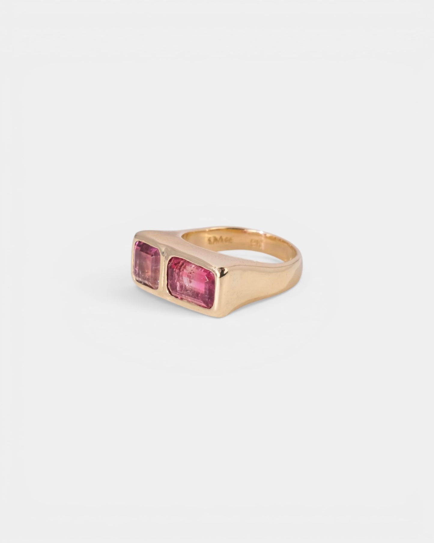 Cyrano Signet Ring