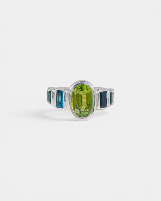 Peacocking Ring